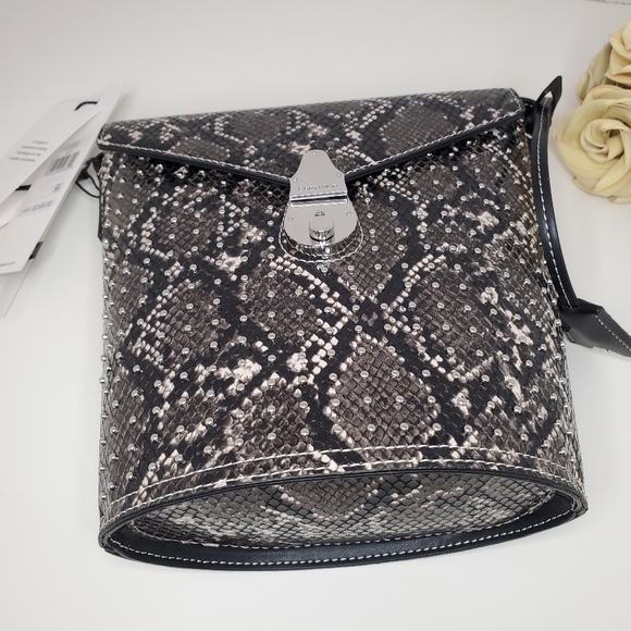🎁 Calvin Klein Snake Lock Bucket Bag 💫 - Picture 4 of 11